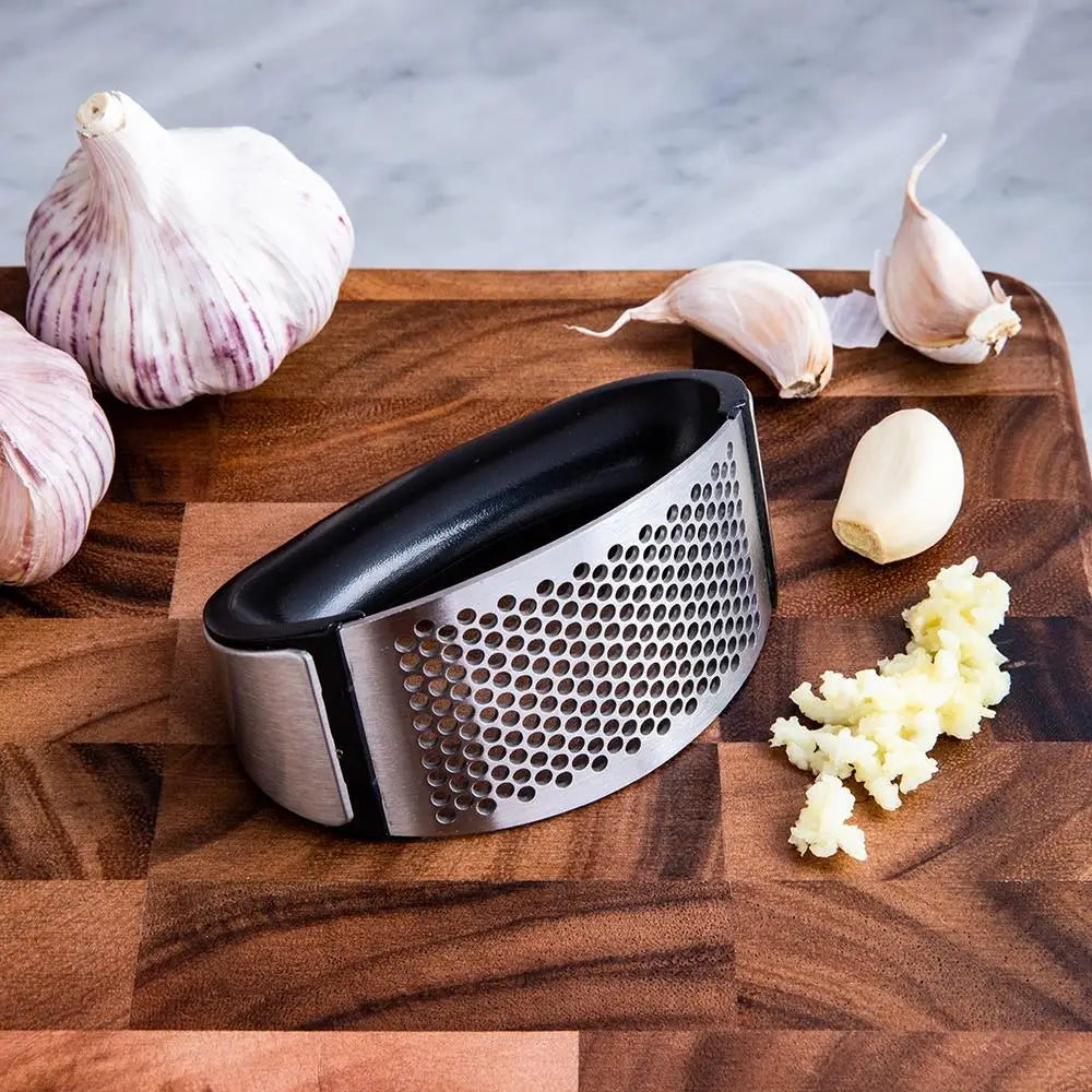Presa manuala inox pentru usturoi si legume | Design curbat ergonomic | Usor de folosit si curatat, durabil si rezistent
